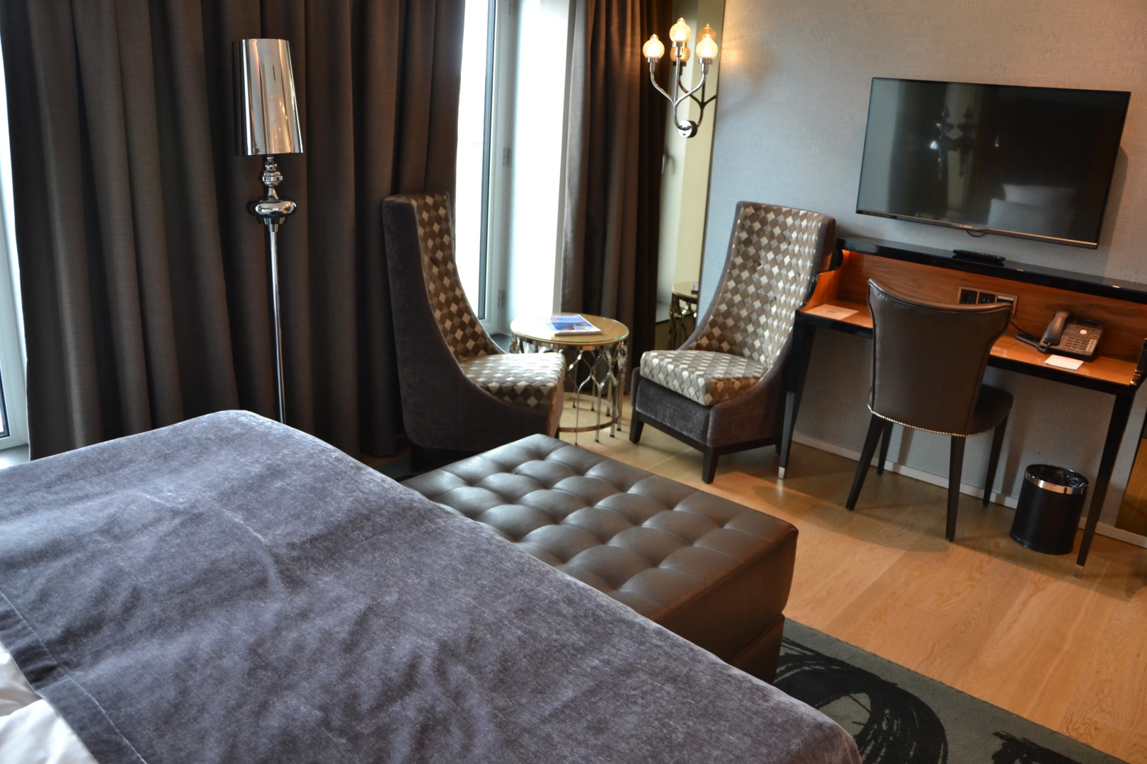 Photo - Tivoli Hotel