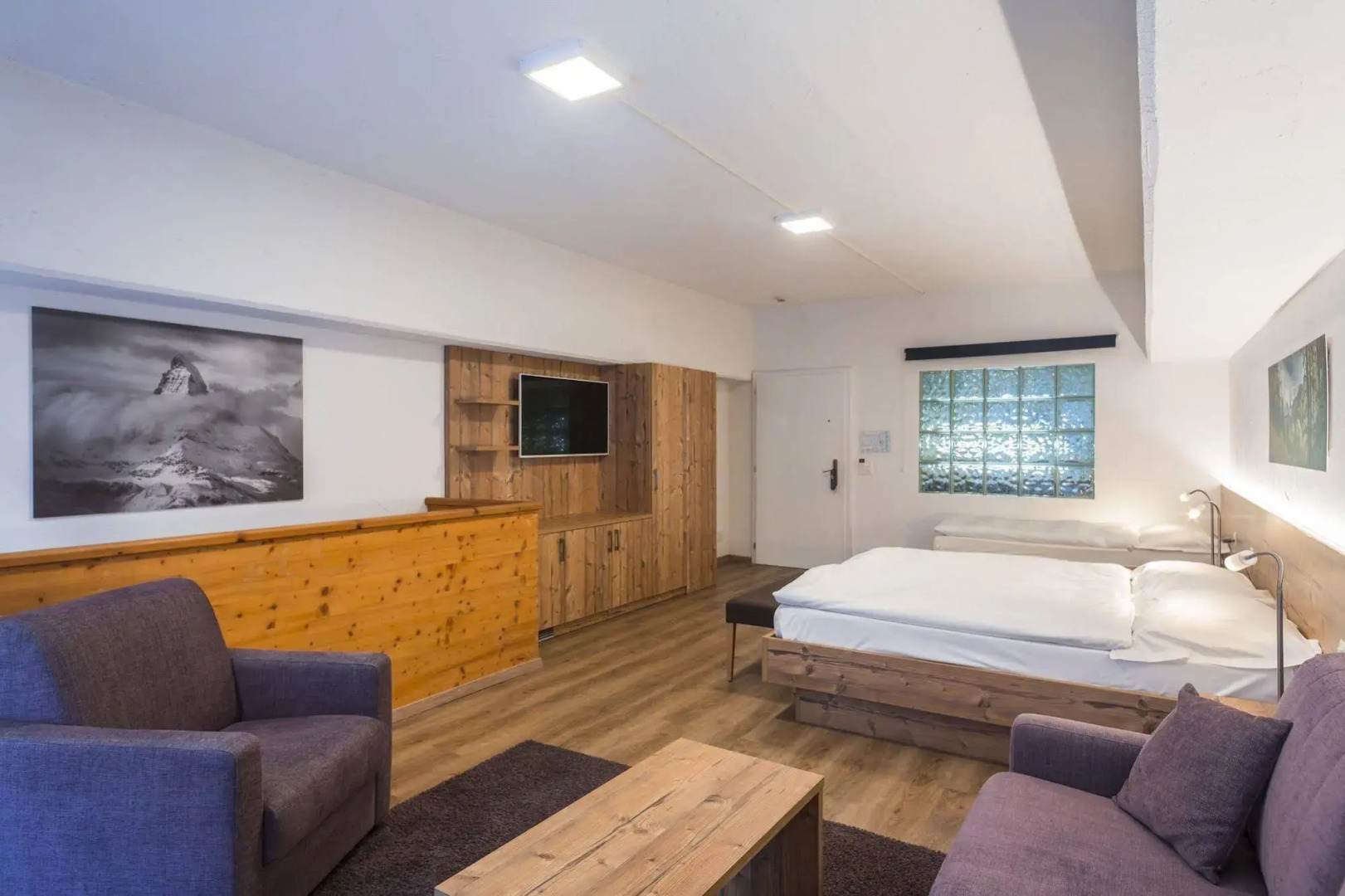 Photo - Zermatt Budget Rooms