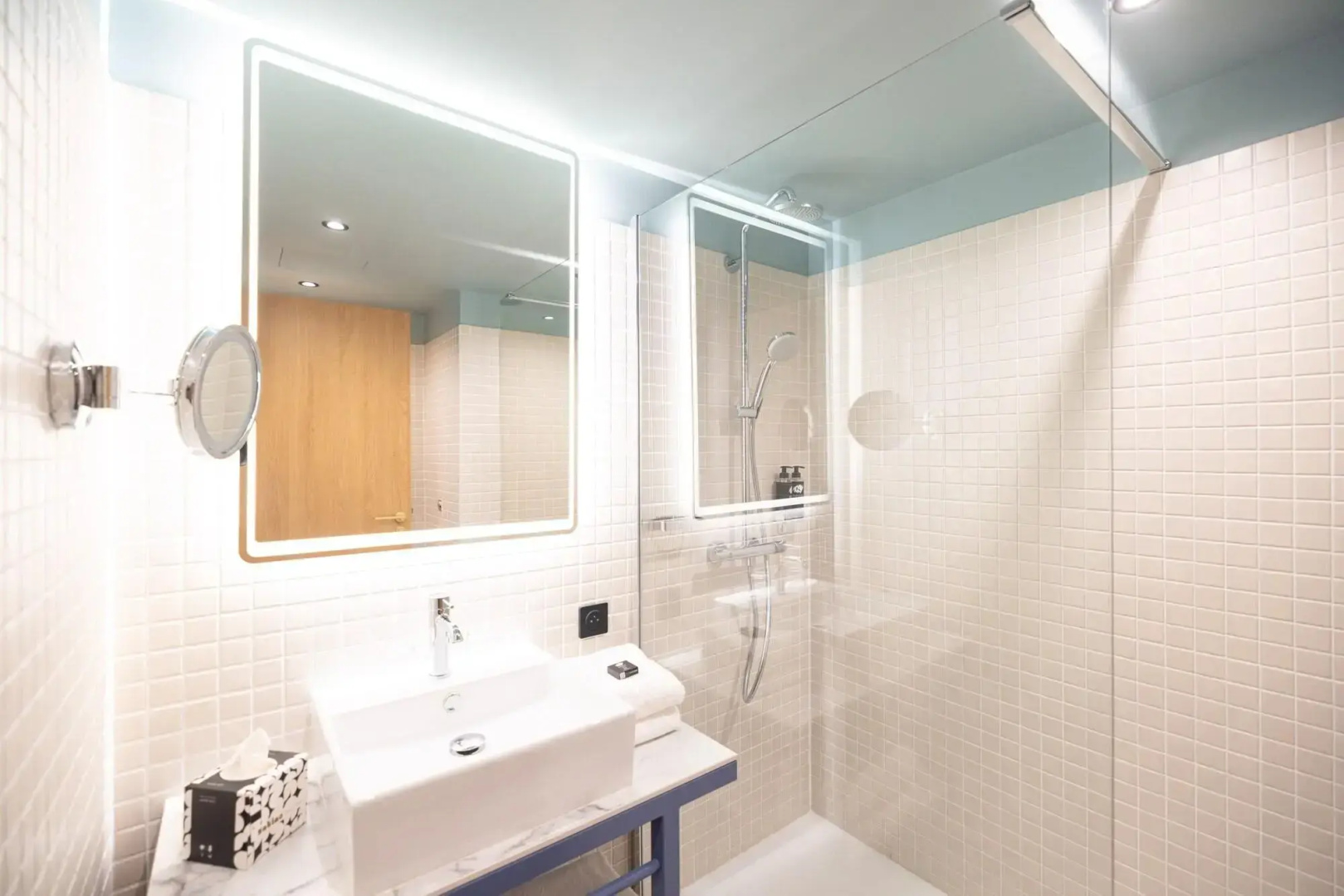 Foto - KOPSTER Hotel Residence Paris Ouest Colombes