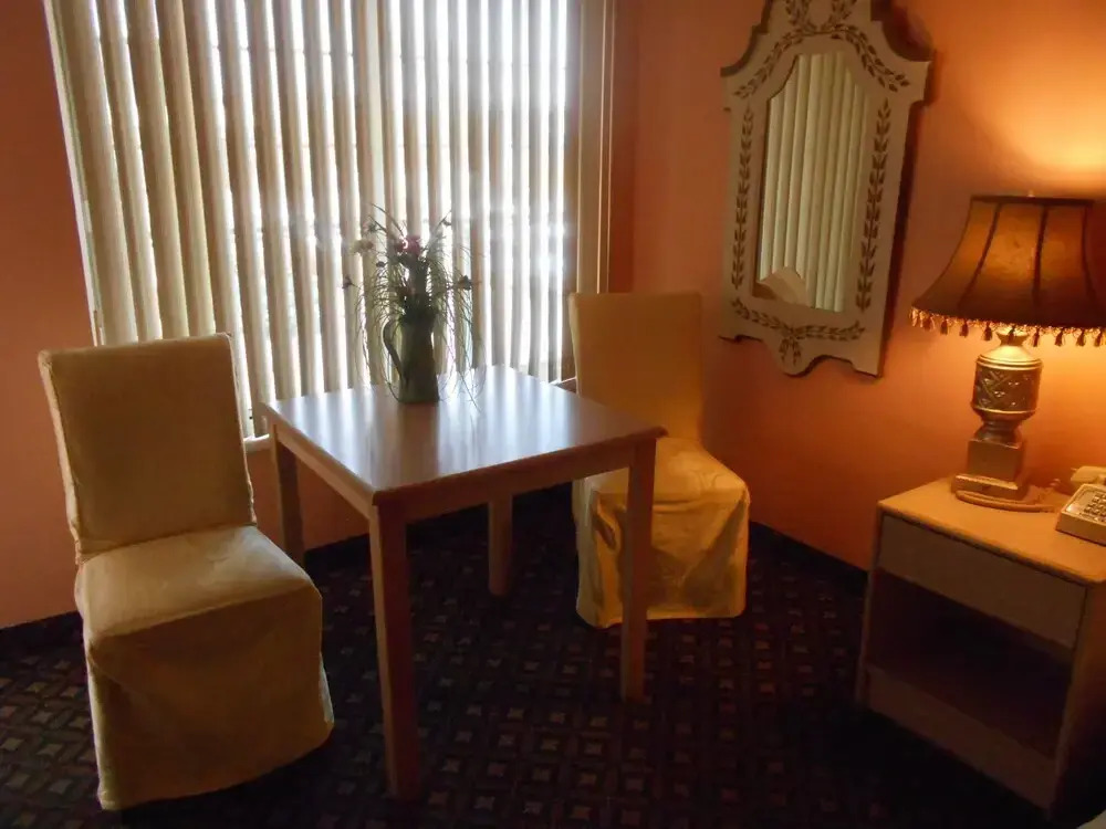 Photo - Victorian Inn