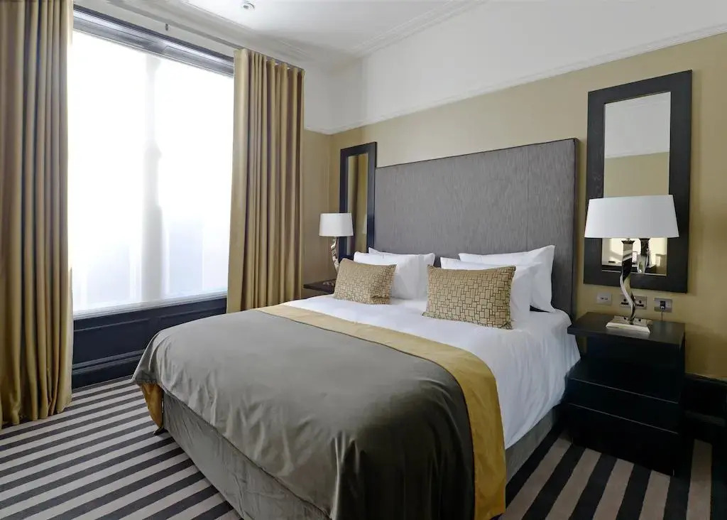 Photo - The Chester Hotel