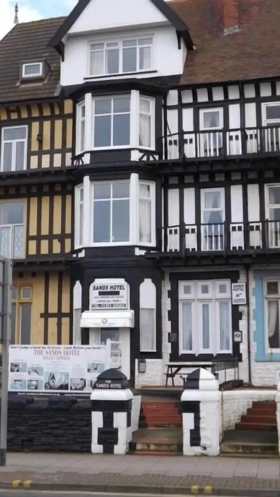 Photo - The Sands Hotel