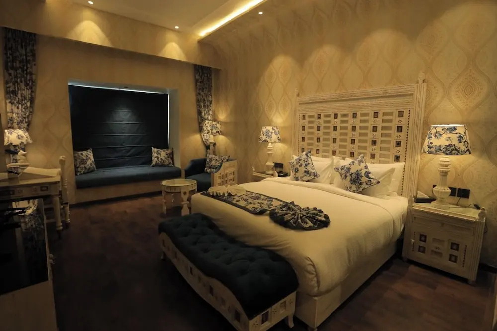 The Royal Venetian