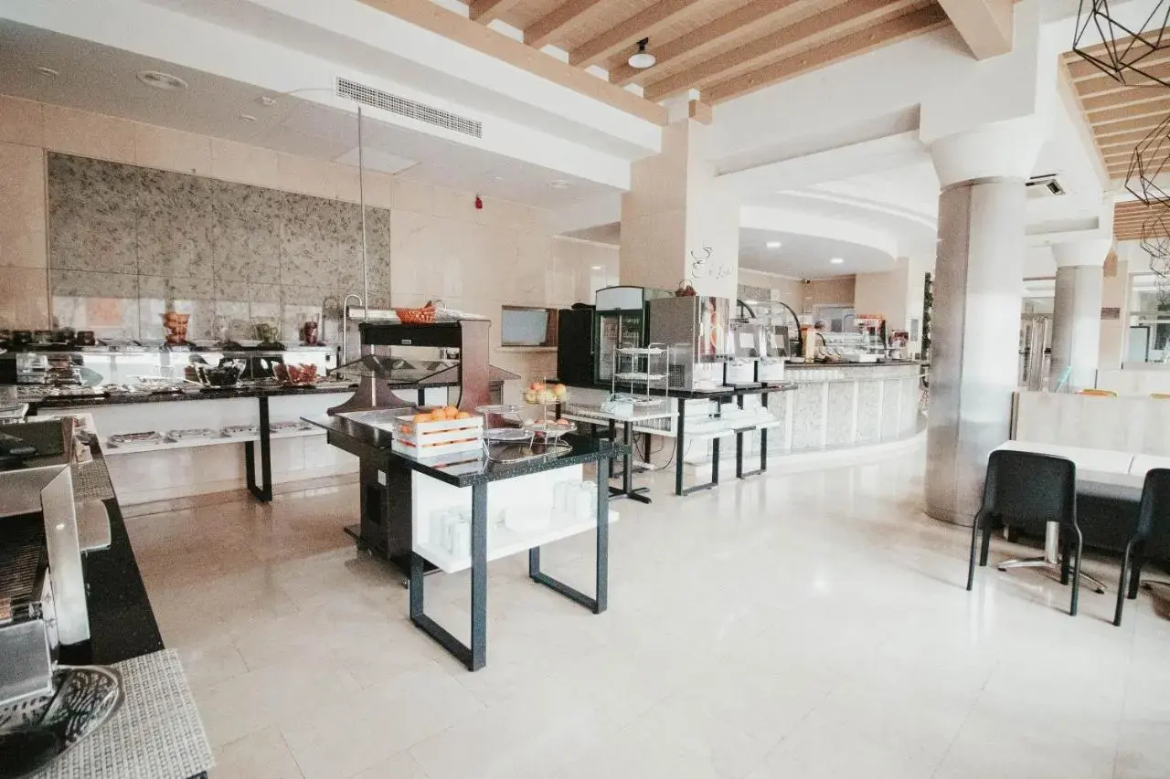 Photo - Hotel Avenida de España