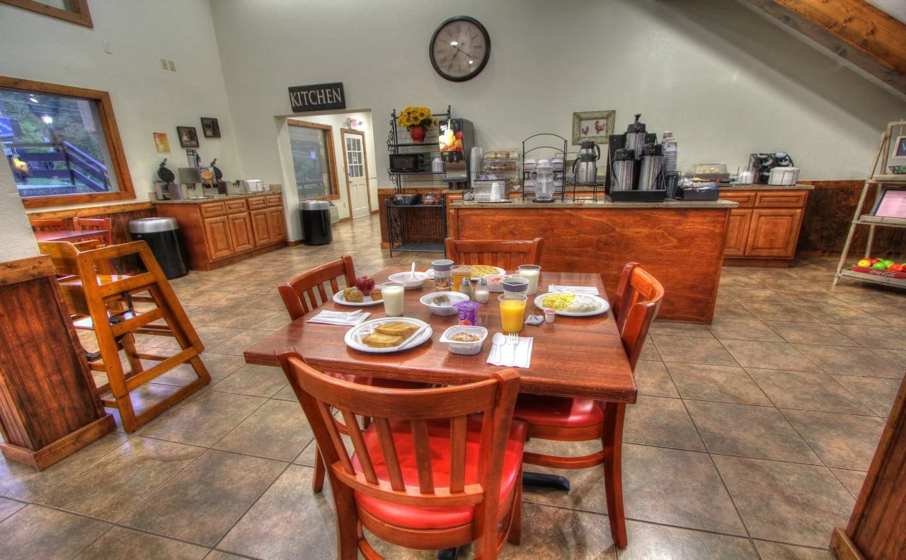 Foto - Crossroads Inn & Suites
