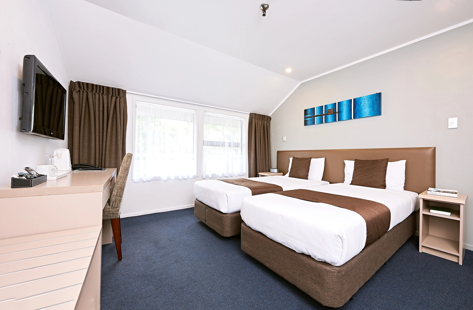 Photo - Mount Richmond Hotel