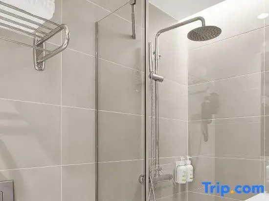 Photo - B&B HOTEL Madrid Vallecas Ensanche