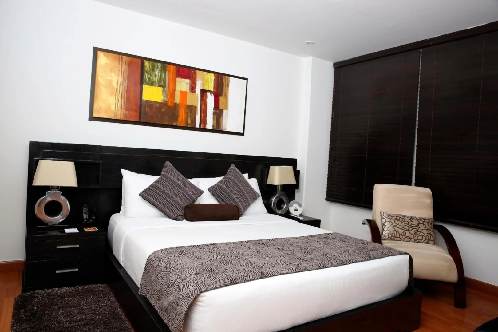 Photo - Hotel Suites 108