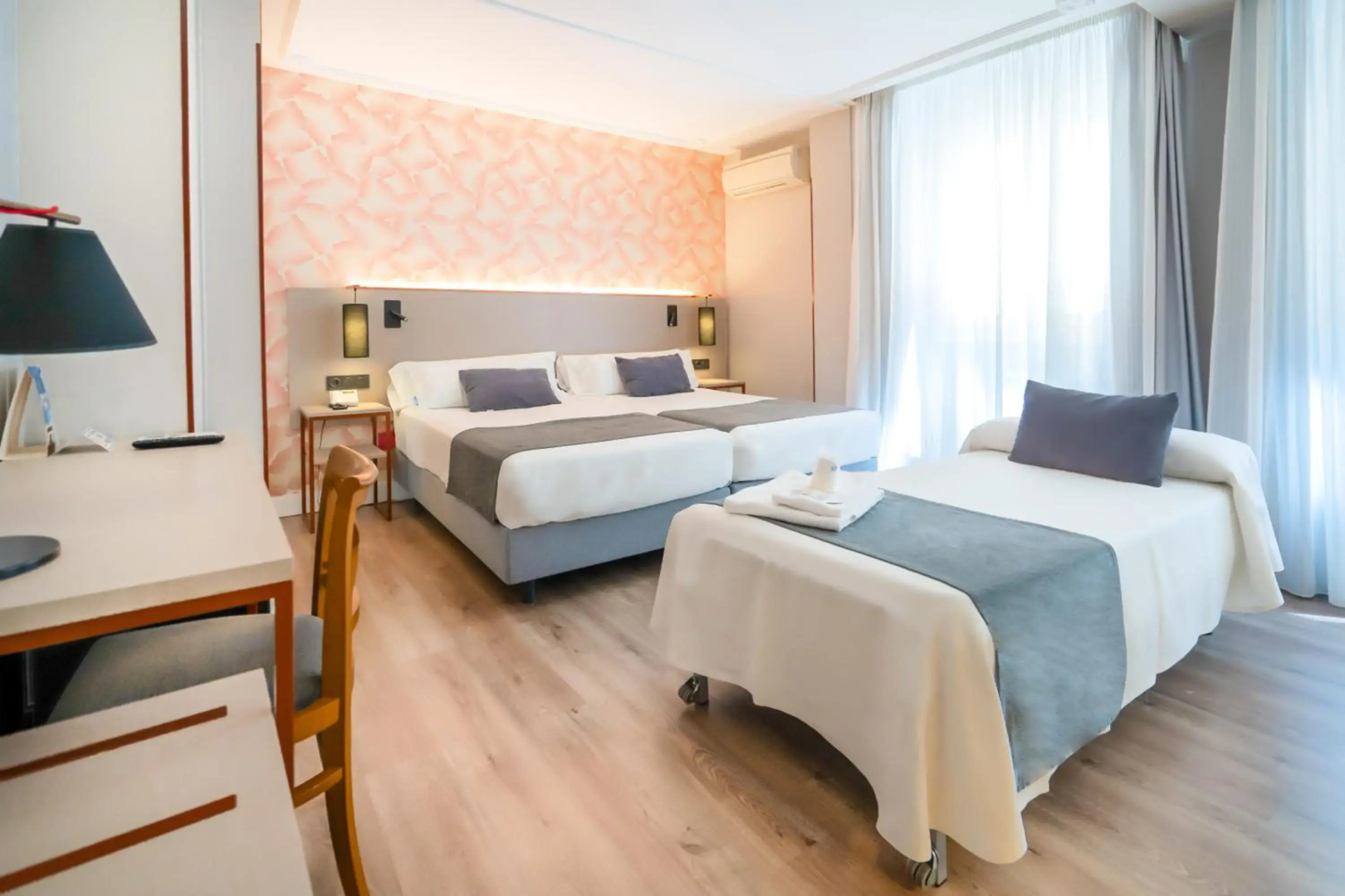 Photo - Hotel Castilla Vieja