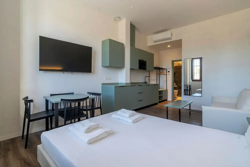 Foto - VLC HOST - Reina 168