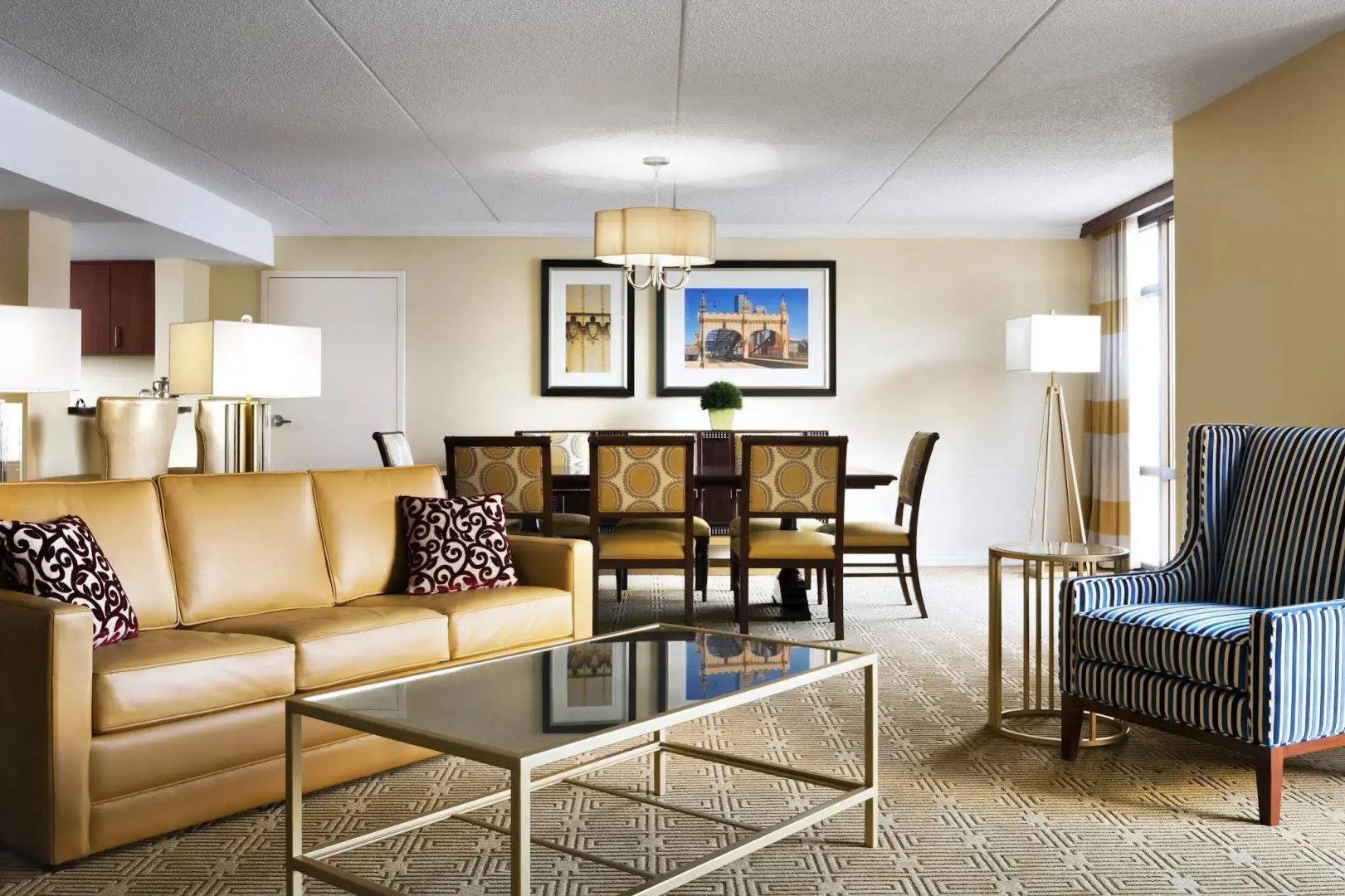 Photo - Sheraton Pittsburgh Hotel at Station Square