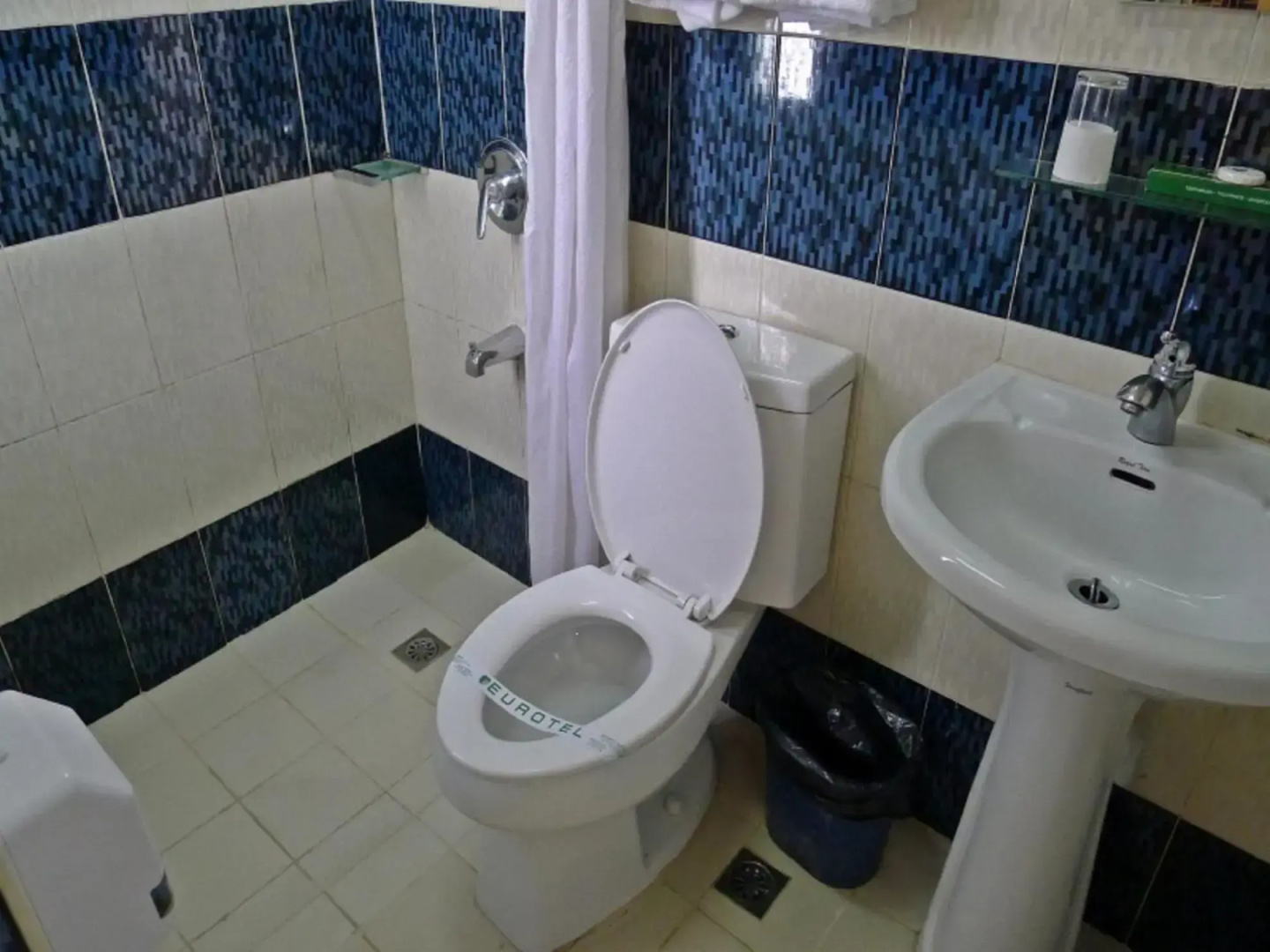 Photo - Eurotel Makati