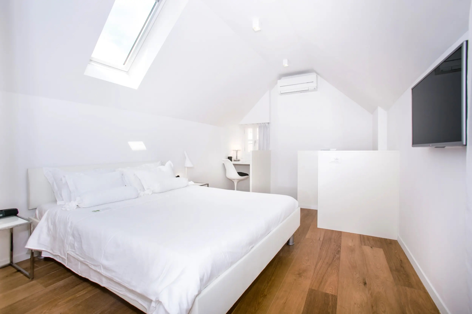 Photo - Divota Apartment Hotel