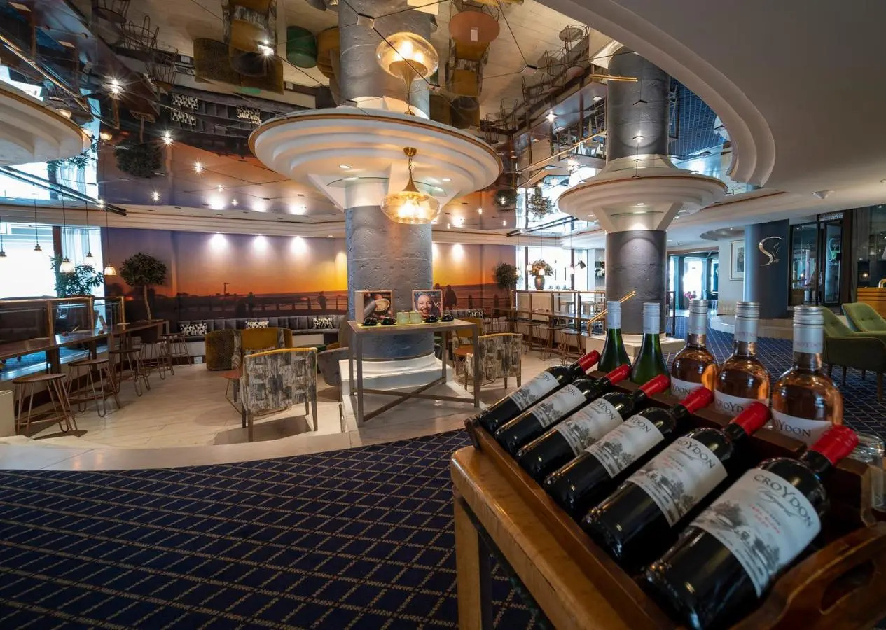 Photo - Peninsula All Suite Hotel by Dream Resorts