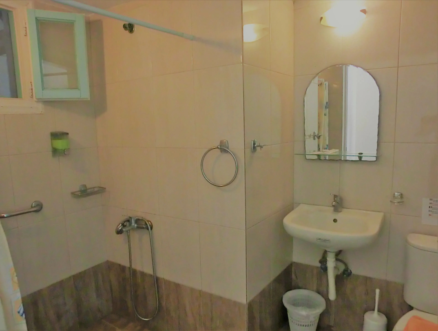 Photo - Santorini Camping/Rooms