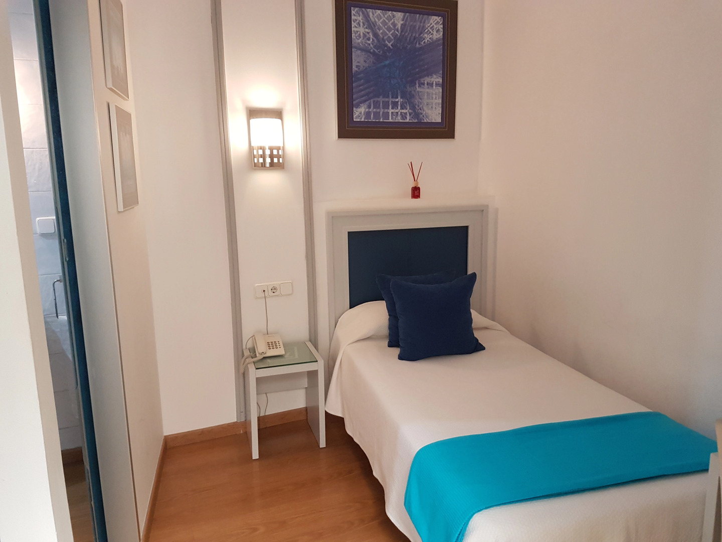 Photo - Hotel y Apartamentos Doña Lola