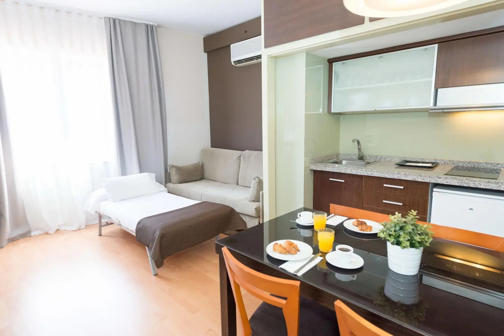 Photo - Senator Barcelona Apartments