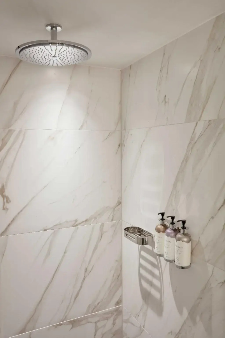 Photo - The Nikolai Hamburg - Leonardo Limited Edition