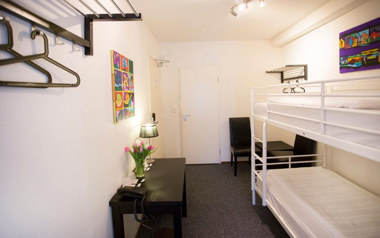 Photo - Quentin England Hotel