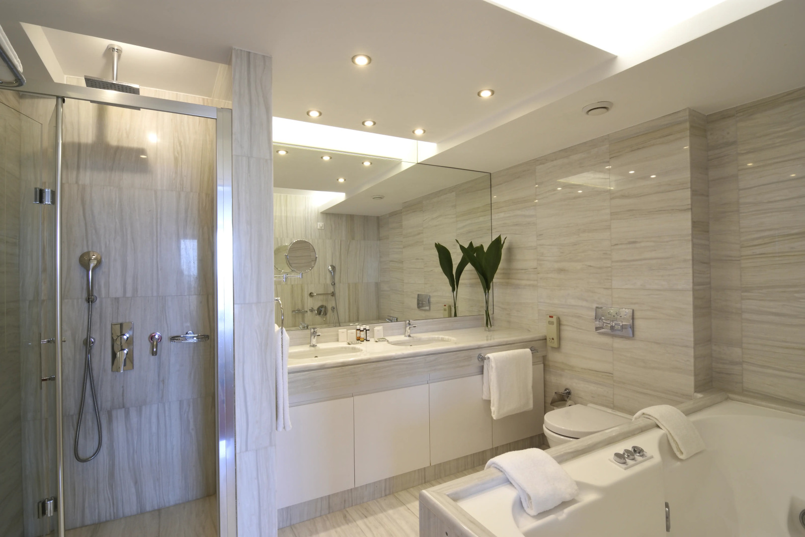 Foto - Titania Hotel