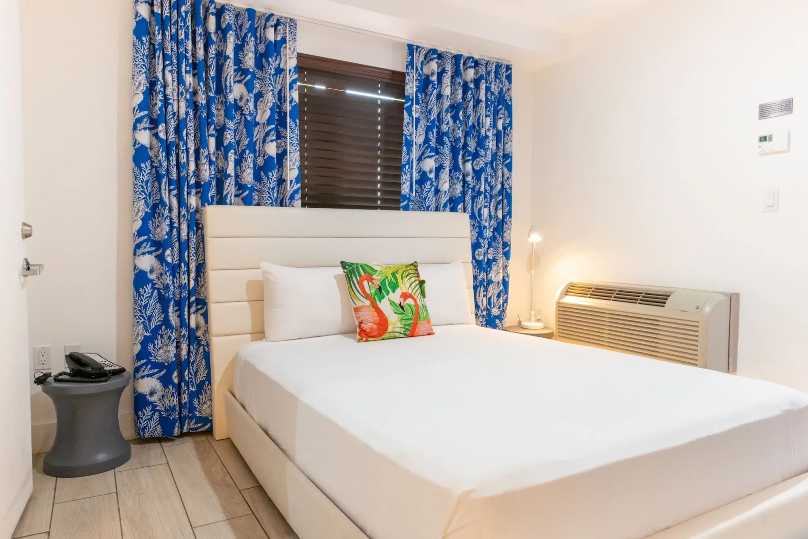 Foto - Waterside Hotel and Suites