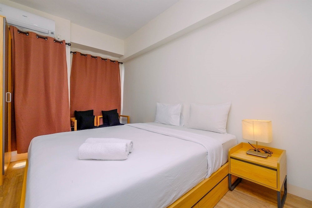 Warm and Cozy Living Studio Apartment Podomoro Golf View