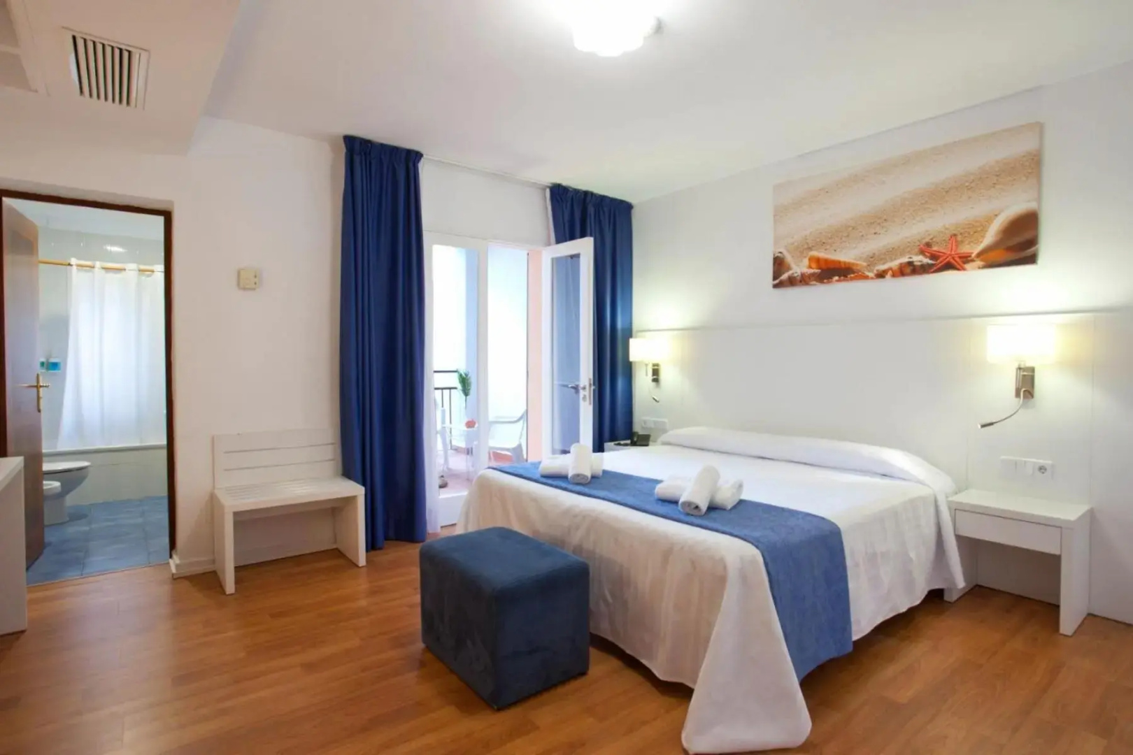 Photo - Hotel Cala Murada
