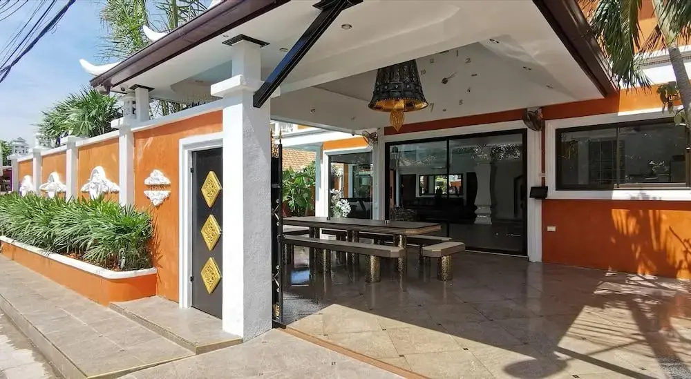 Foto - GOLDLAND Luxury Pool Villa Pattaya Walking Street 8 Bedrooms