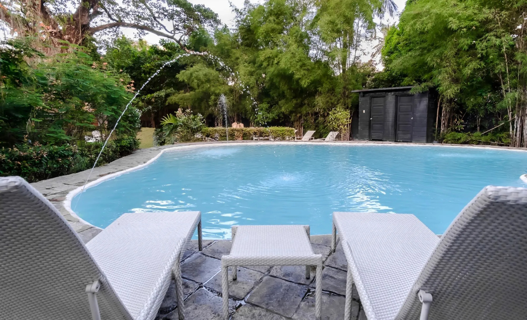 Photo - The Henry Hotel Manila