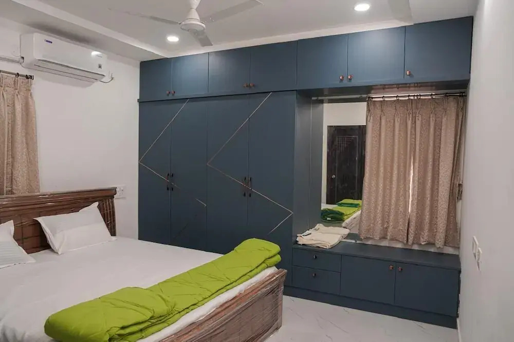 Foto - Karthikeya Guest Inn