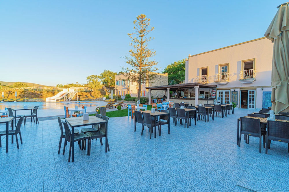 Photo - Alexander The Great Resort & Spa