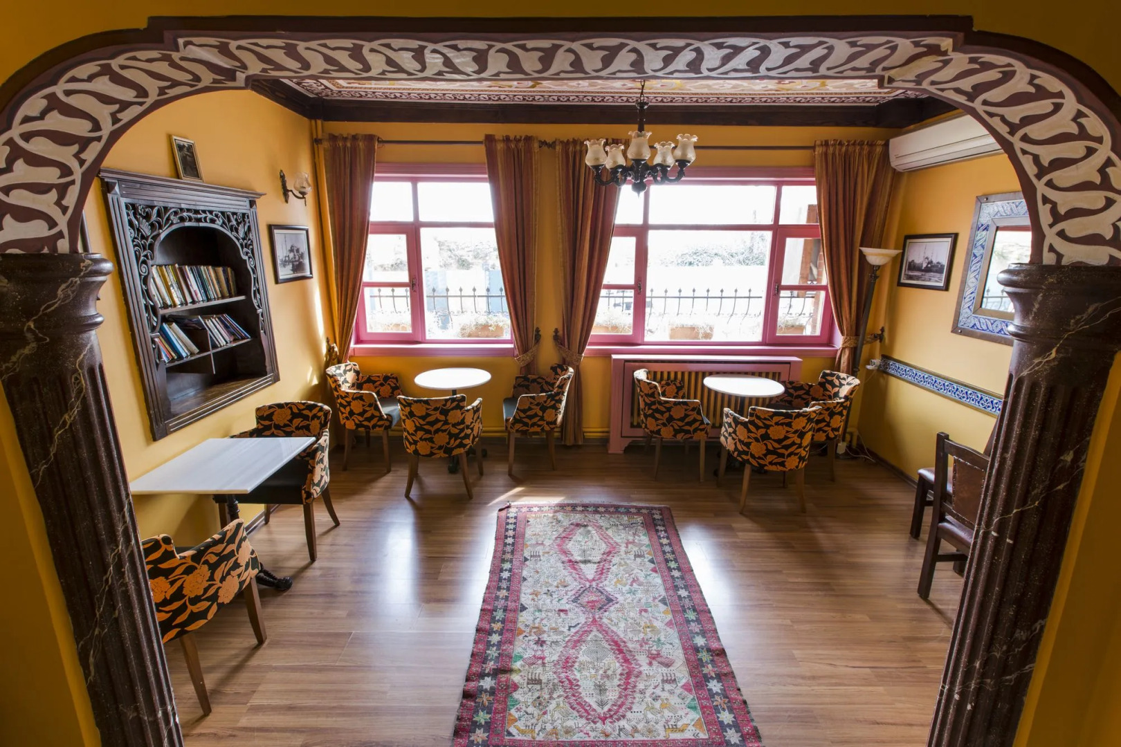 Photo - Cheers Vintage Hostel