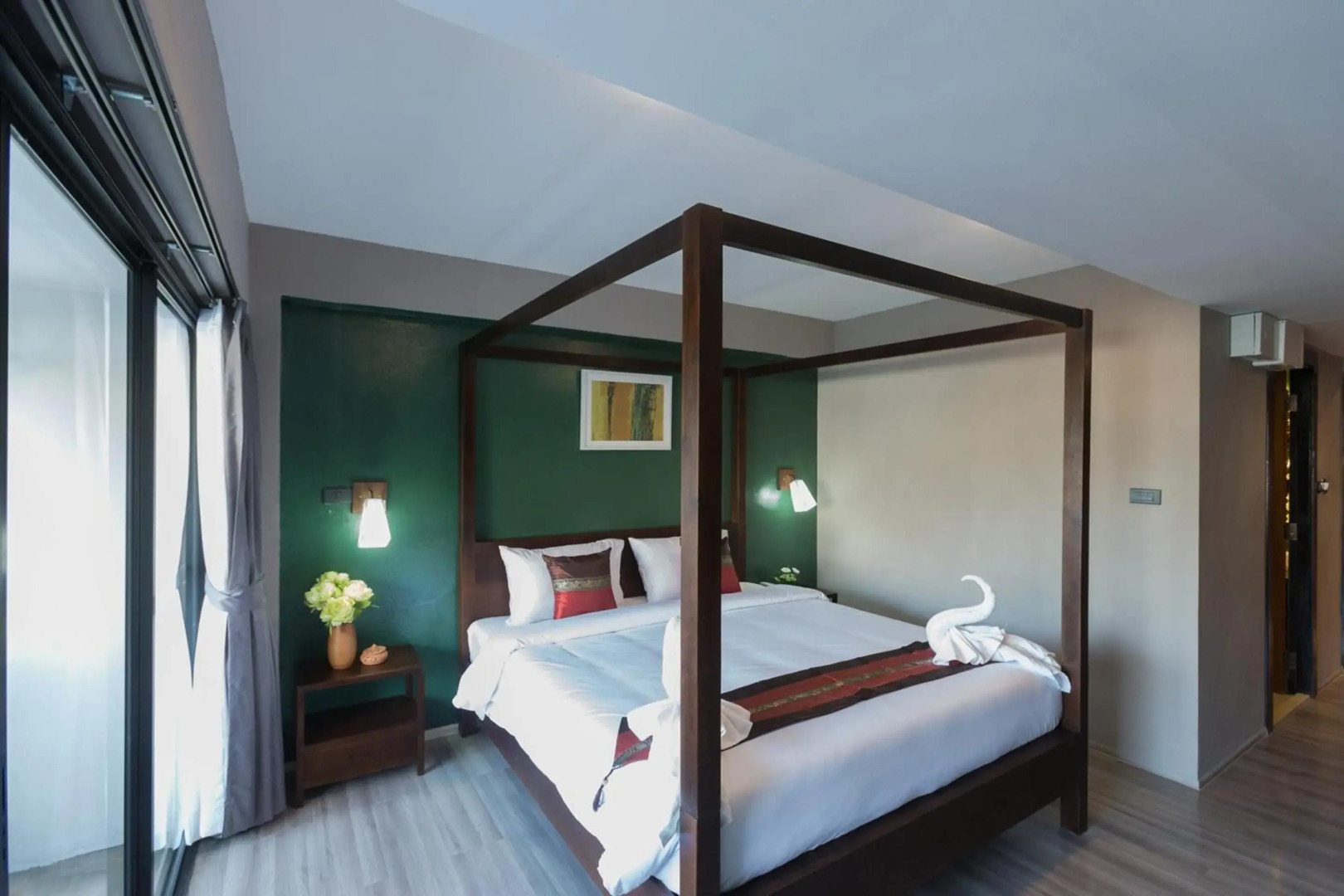 Photo - Big Tree Old Town Hotel