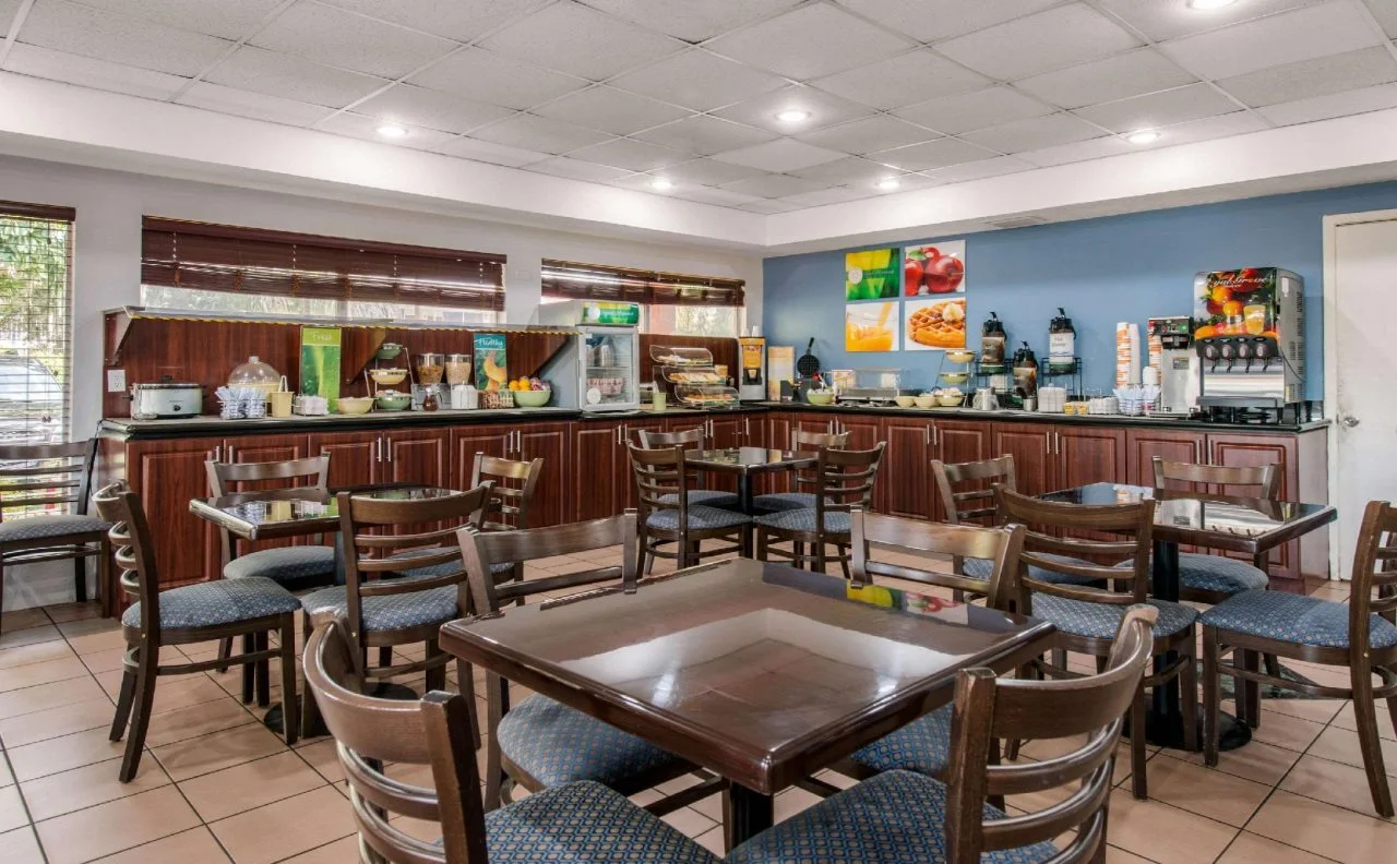 Photo - Quality Inn Sarasota North Near Lido Key Beach