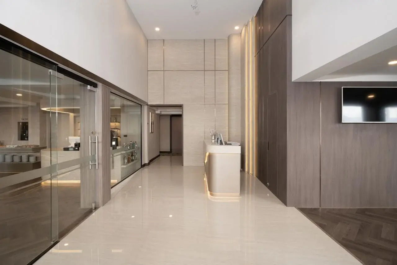 Foto - SureStay Plus by Best Western Ramkhamhaeng Airport Rail Link Bangkok