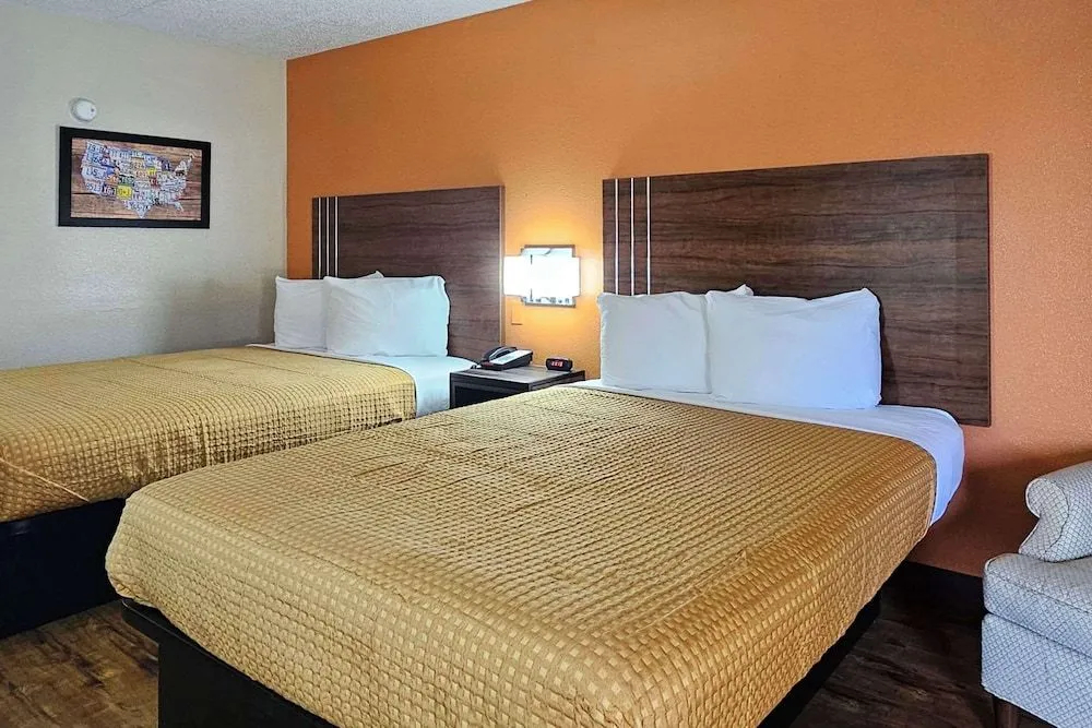 Photo - Econo Lodge Charlotte Airport