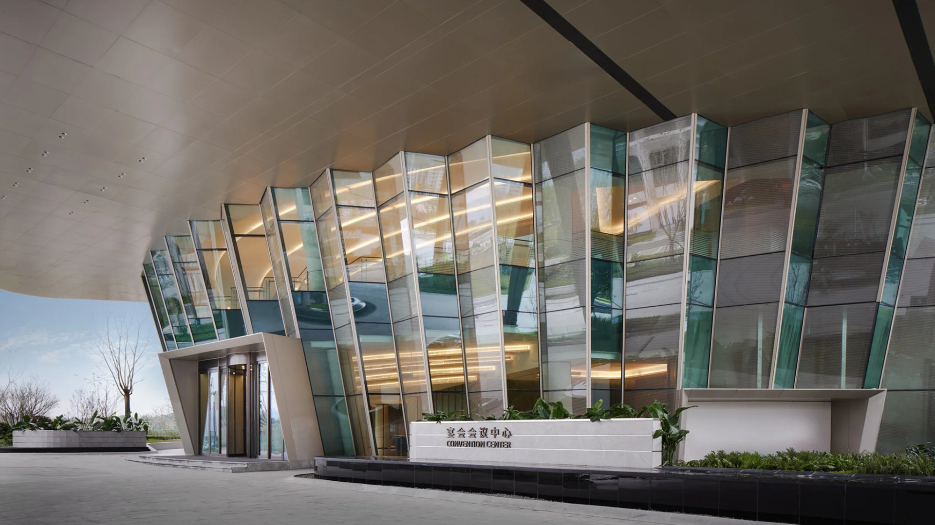 HUALUXE Chongqing Science Hall by IHG