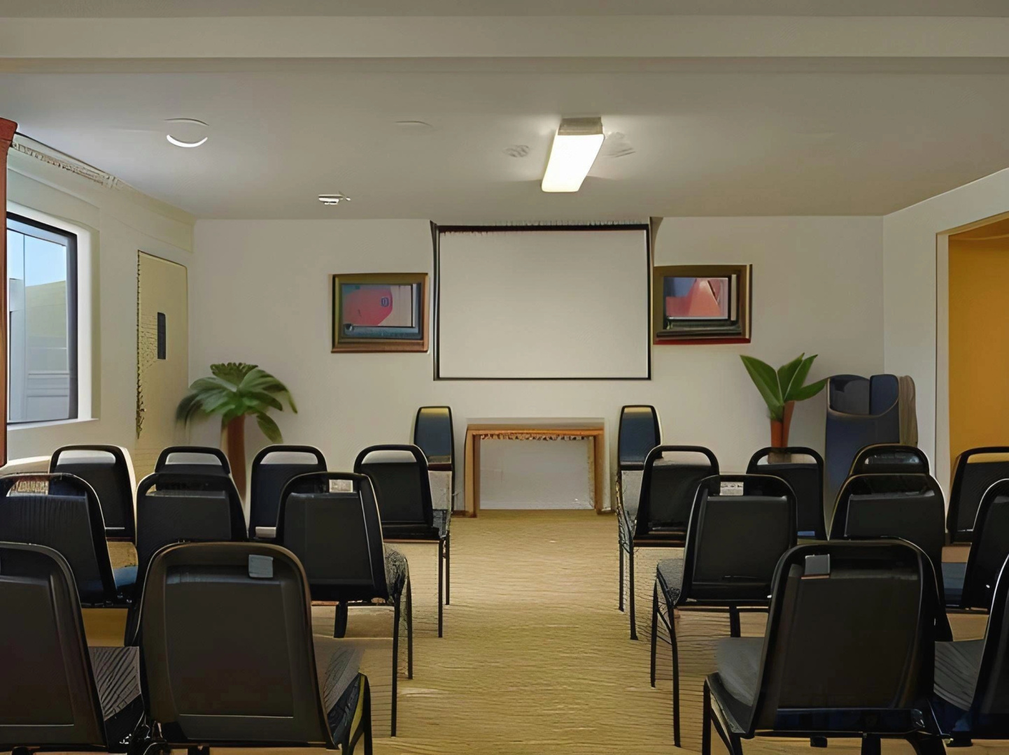 Foto - Tricove Inn & Suites