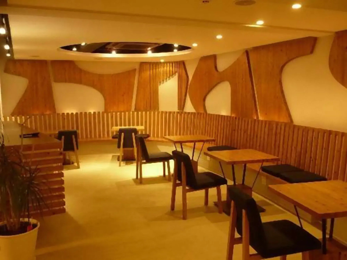 Foto - R's Forest Inn