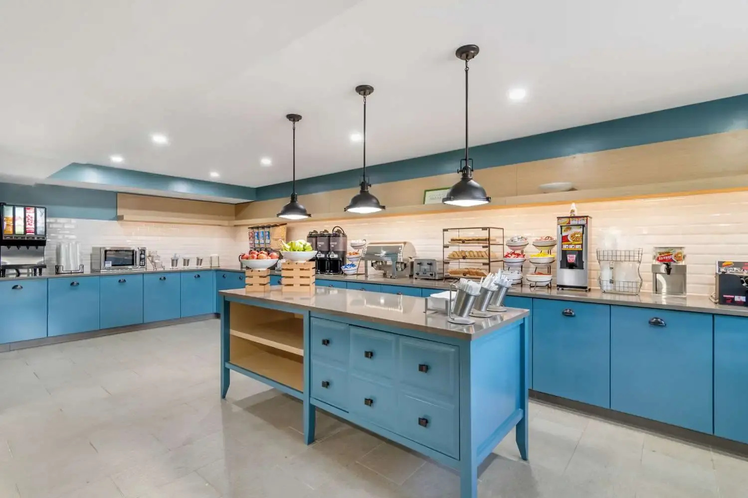 Photo - Country Inn & Suites by Radisson, Atlanta Airport South, GA