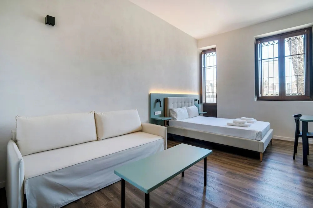 Foto - VLC HOST - Reina 168