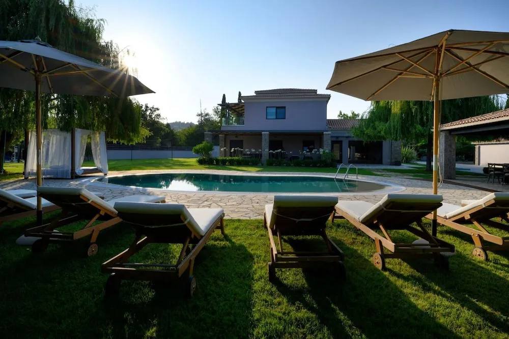 Foto - Villa Black White Dassia