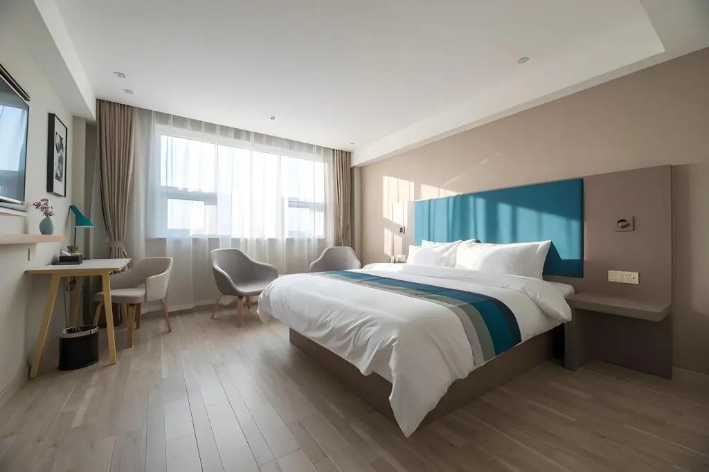 Homeinn Selected Hotel (Wuxi Anzhen East Railway Station RT-Mart)