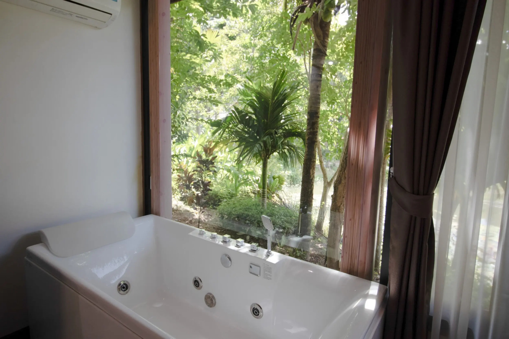Photo - Royal Train Garden Resort