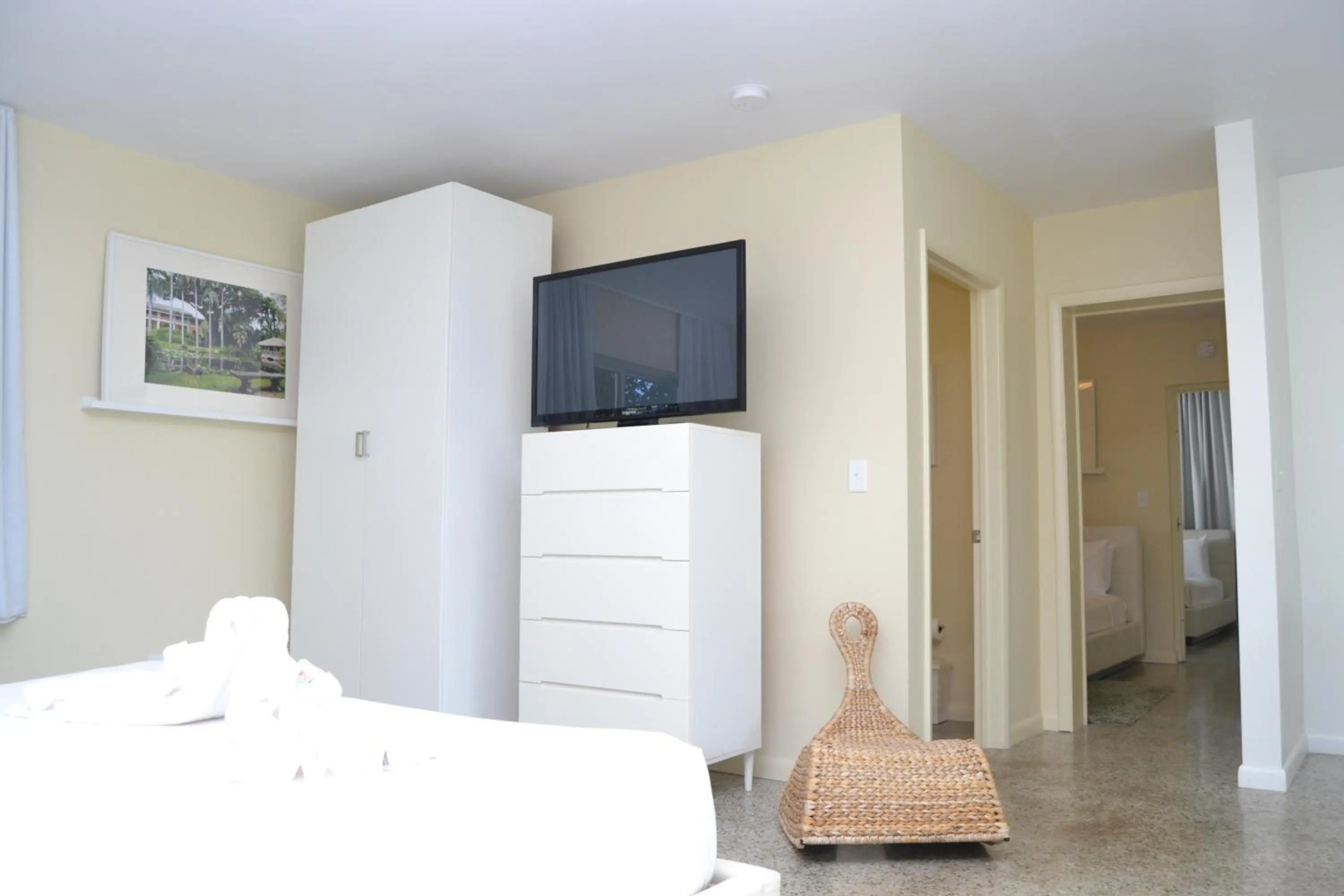 Photo - North Beach Hotel