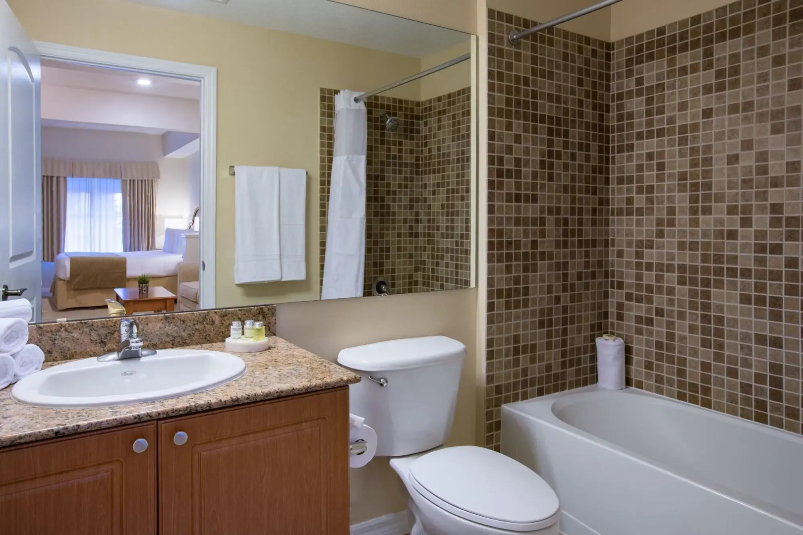 Photo - The Point Hotel & Suites Universal