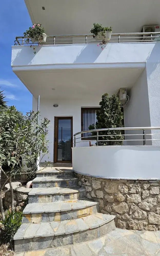 Photo - Vila Malo
