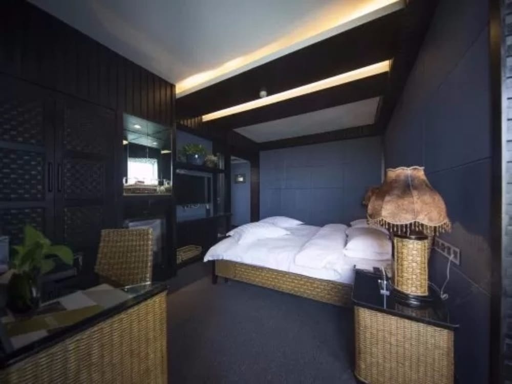Yema Silk Road Inn
