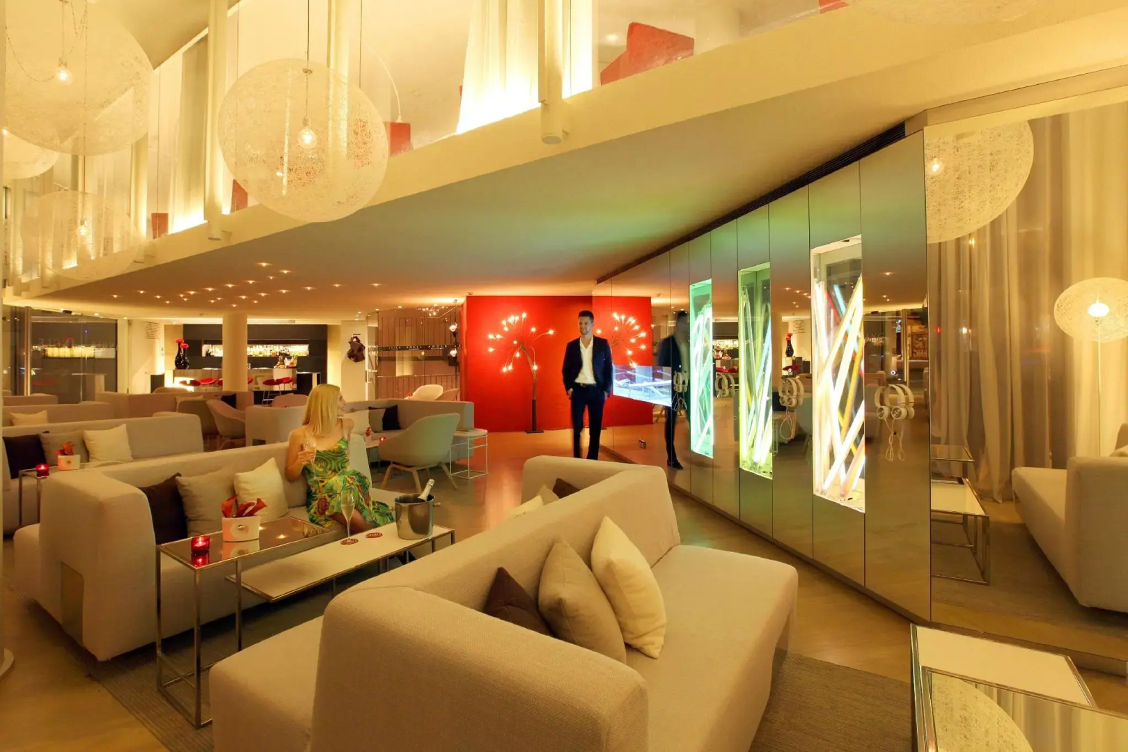 Foto - Cram Hotel