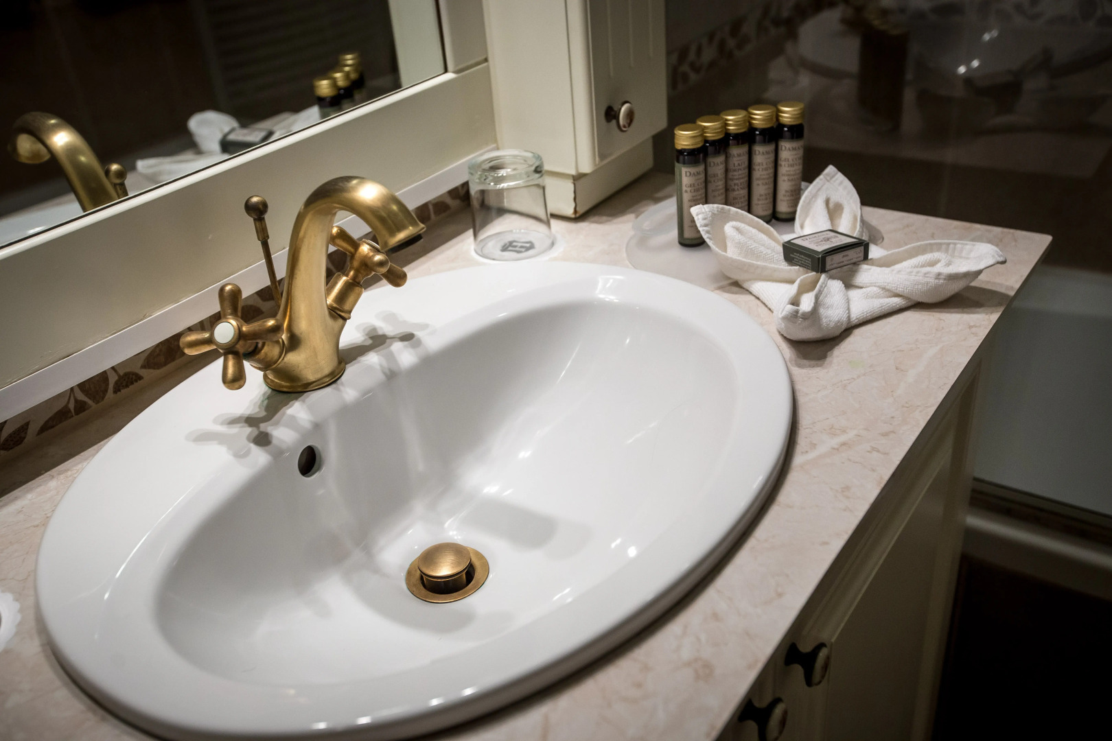 Foto - Queen's Court Hotel & Residence